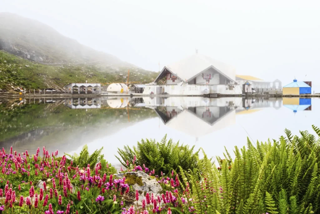 Hemkund Sahib Trek Kab Chale? (Complete Guide)